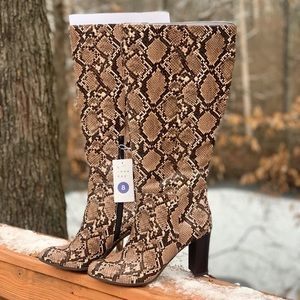 Knee-High Boots w/ heel